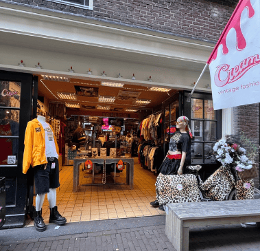 Cream Vintage Amsterdam Wallen store at Sint Annenstraat 23