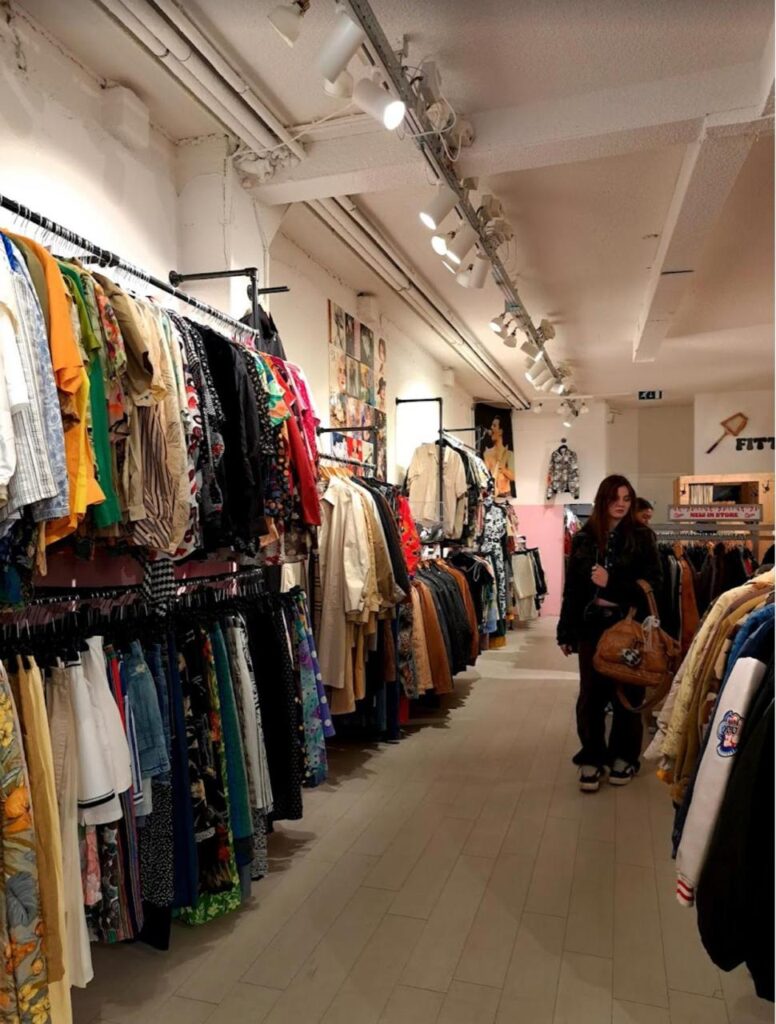 Cream Vintage Zwolle store at Sassenstraat 20